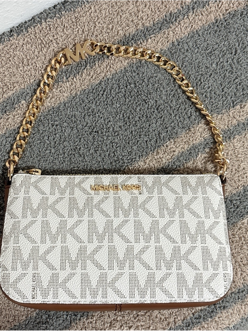 Michael Kors Jet Set Small Signature Logo Chain Pochette